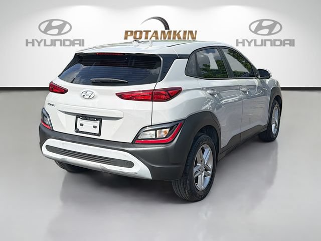 Used 2023 Hyundai Kona SE w/ Cargo Package FWD image 5