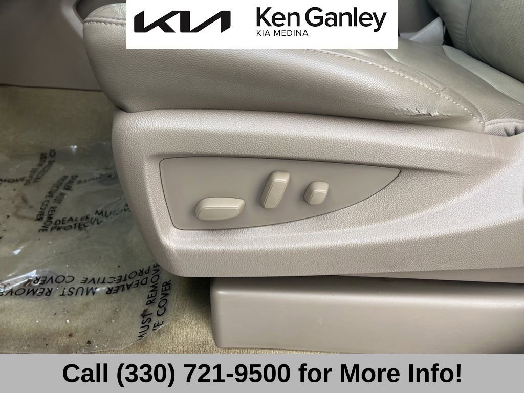 Used 2017 Chevrolet Suburban Premier image 28