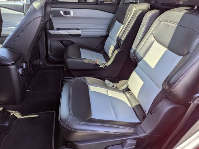 Used 2022 Ford Explorer XLT w/ Equipment Group 202A image 31