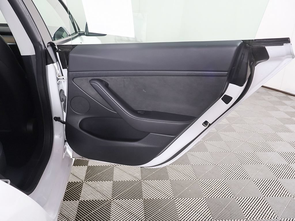 Used 2023 Tesla Model 3 Standard Range RWD image 27
