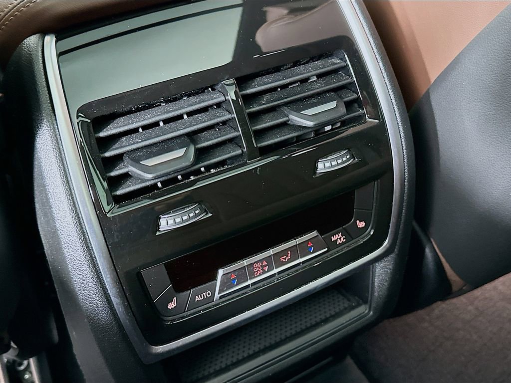 Used 2025 BMW X5 xDrive40i image 33