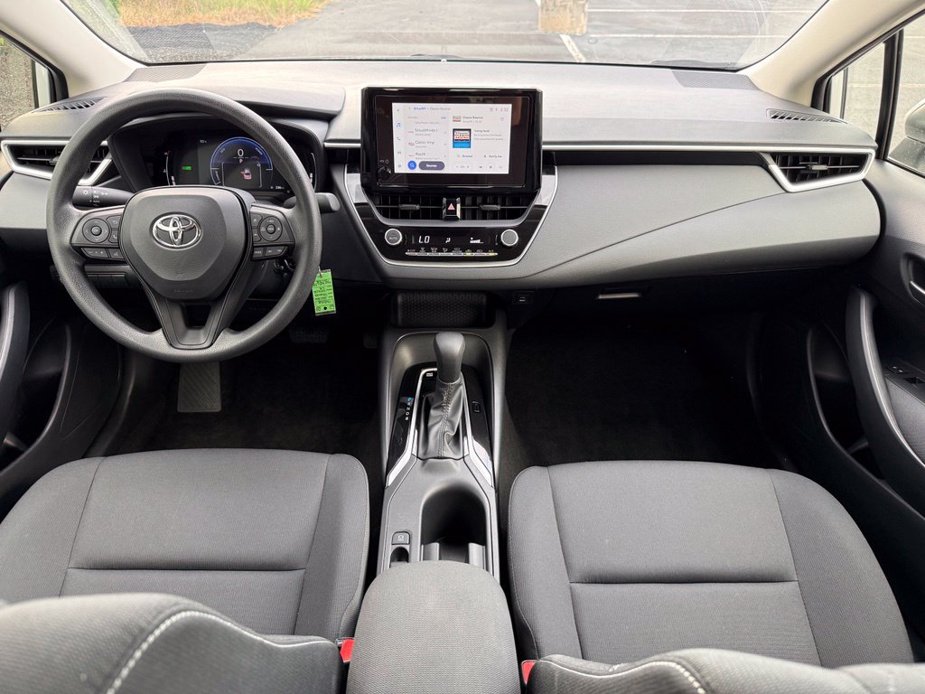 Certified 2026 Toyota Corolla LE FWD image 33