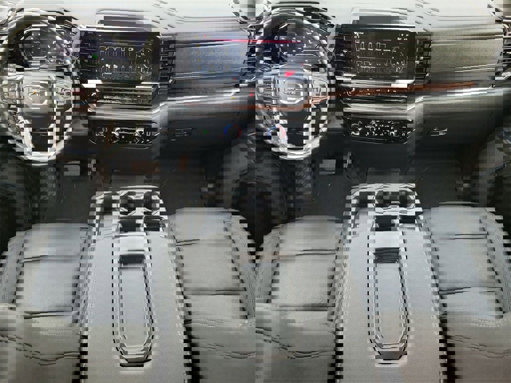 Used 2024 GMC Sierra 1500 SLT image 14