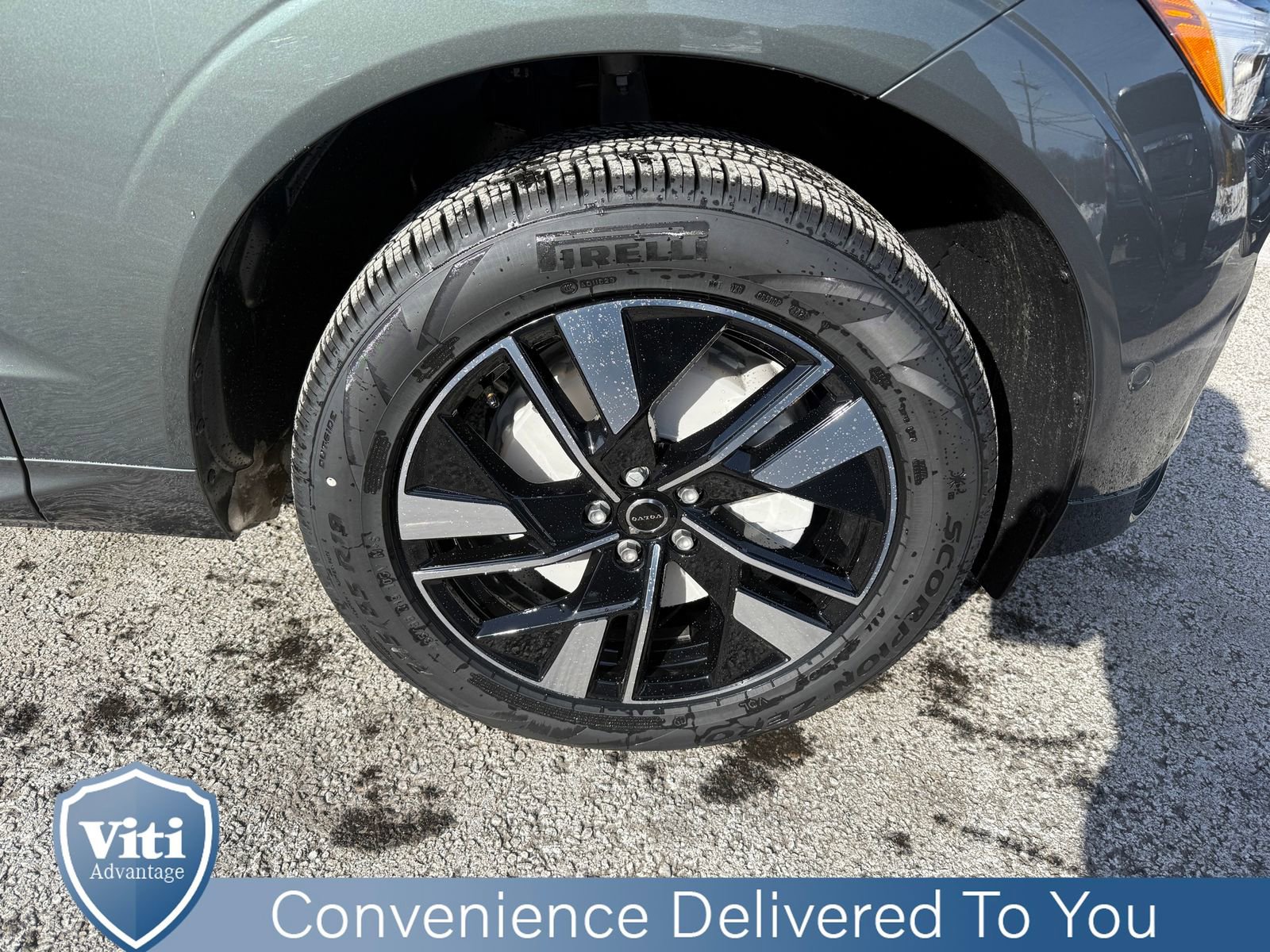 New 2026 Volvo XC60 B5 Plus w/ Protection Package Premier image 10