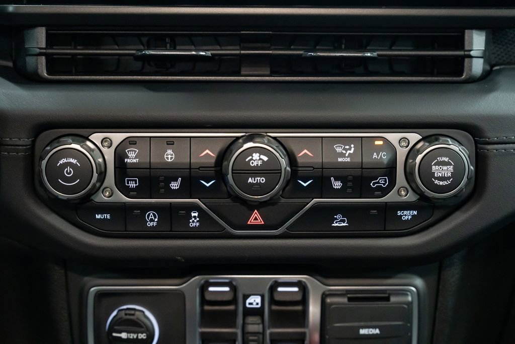 New 2026 Jeep Wrangler Unlimited Rubicon AWD/4WD image 12