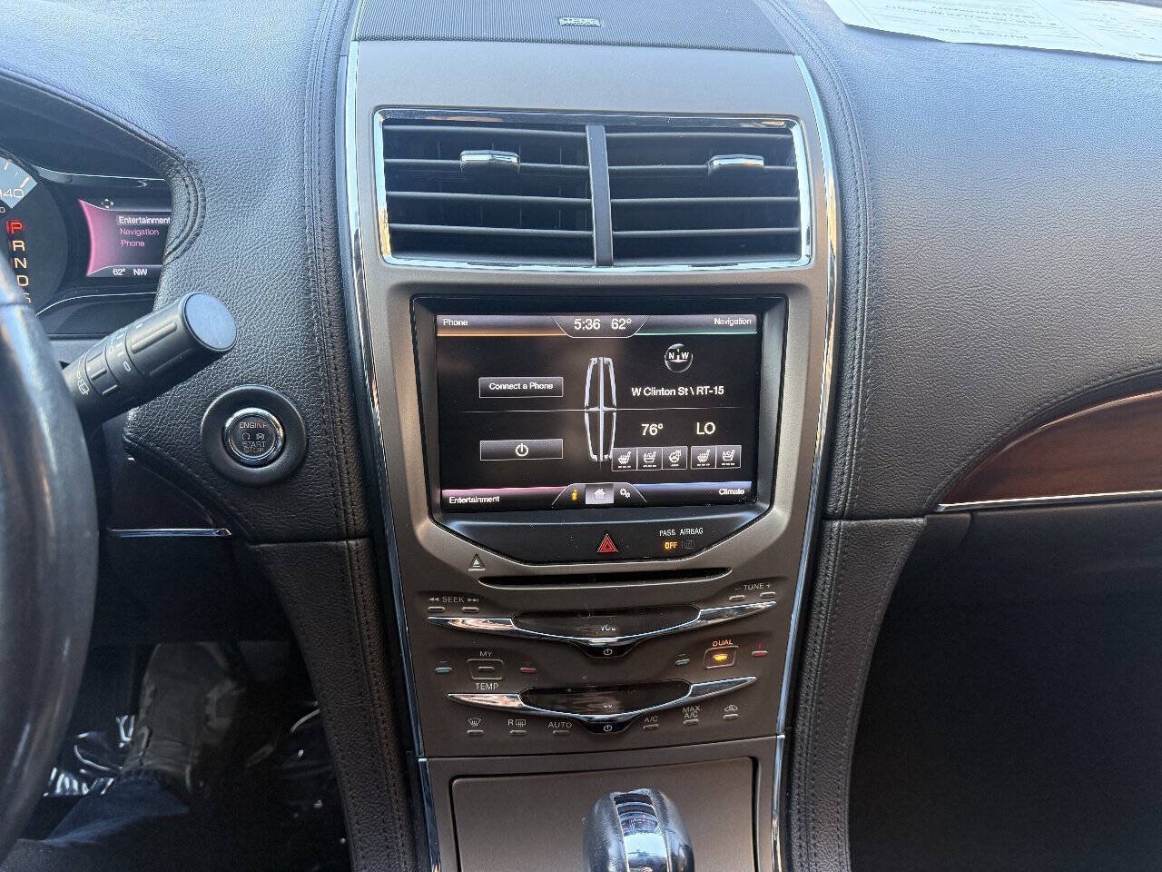 Used 2015 Lincoln MKX FWD w/ Equipment Group 102A image 16