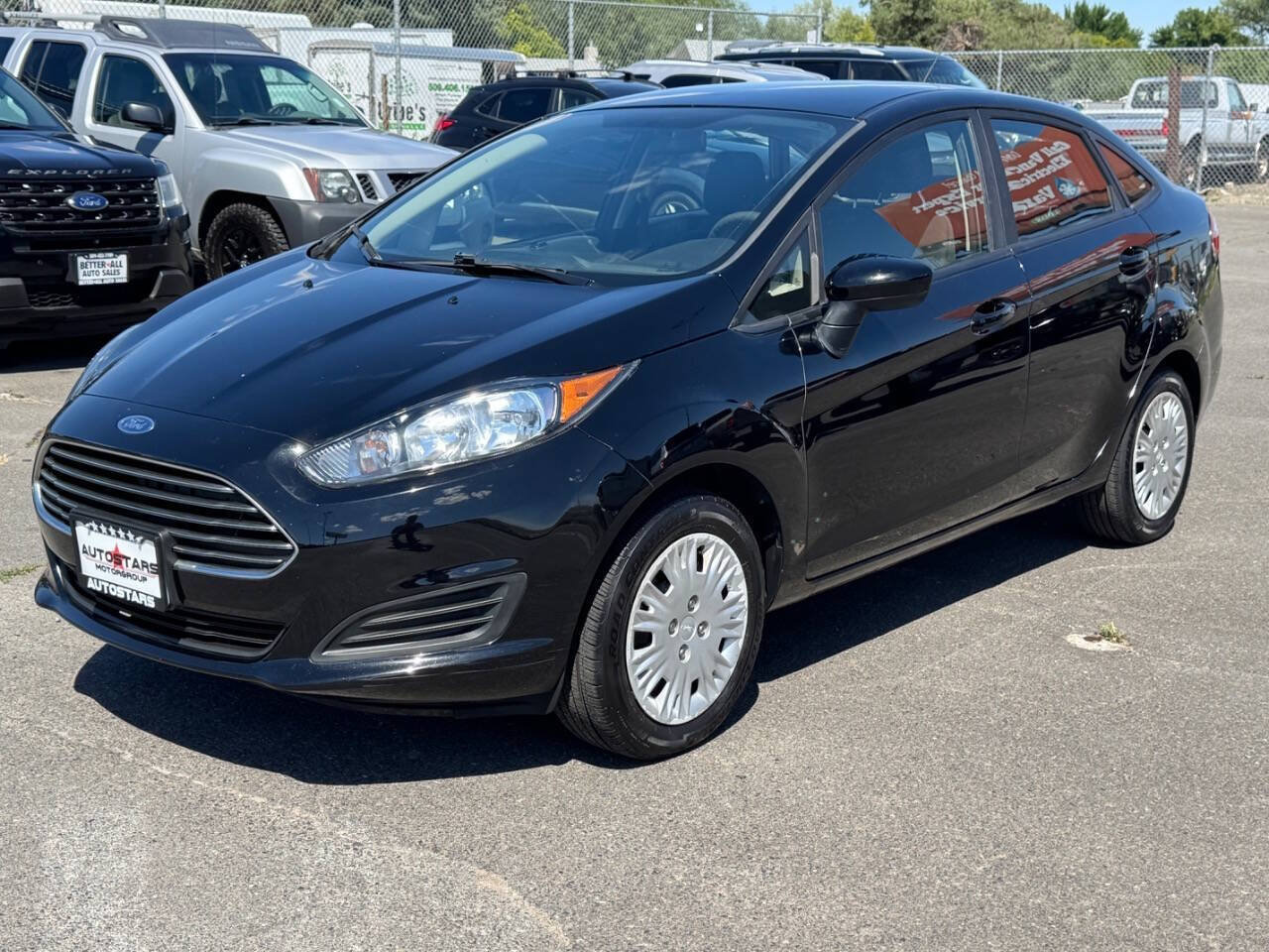 Used 2017 Ford Fiesta S FWD image 1