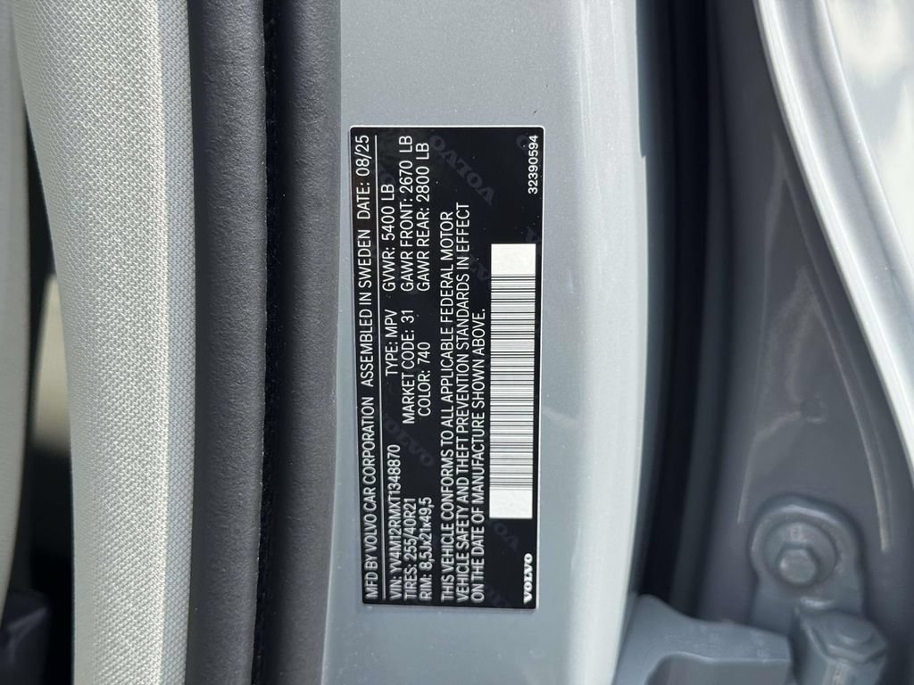 Certified 2026 Volvo XC60 B5 Ultra w/ Climate Package AWD/4WD image 16