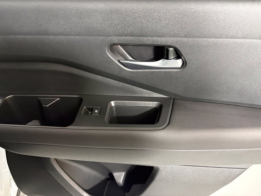 New 2026 Nissan Pathfinder SL FWD image 15
