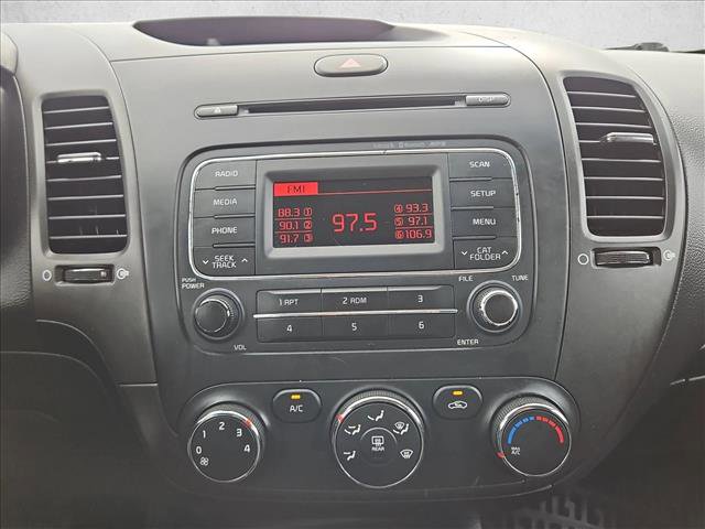 Used 2016 Kia Forte LX image 15