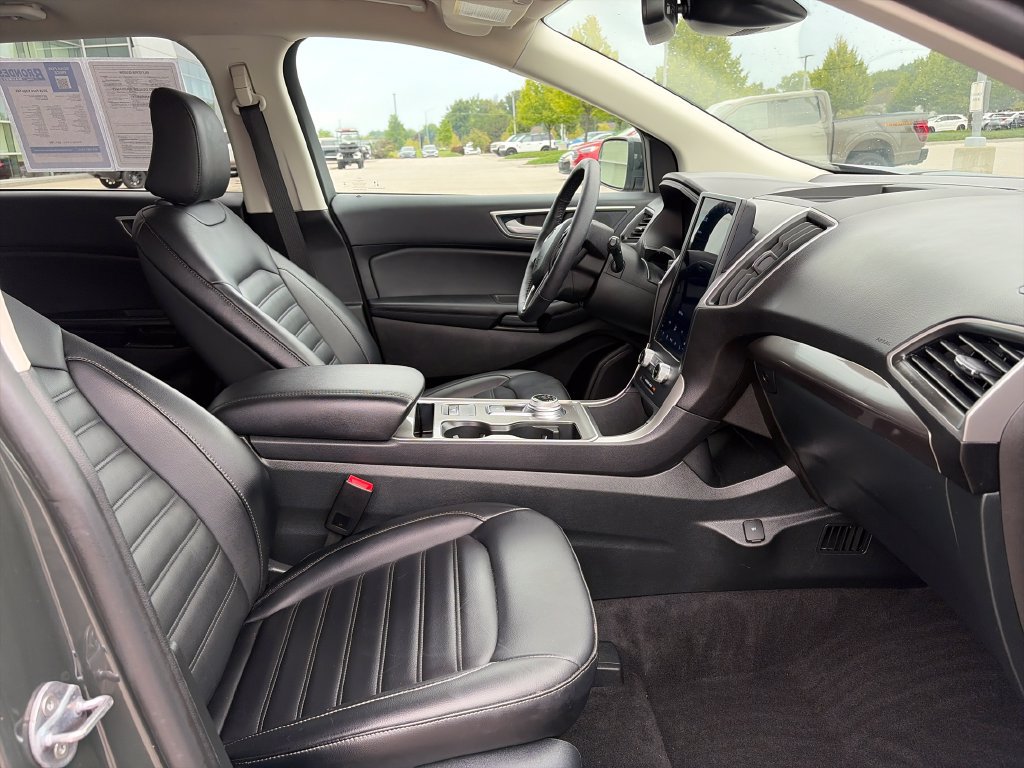 Used 2024 Ford Edge SEL w/ Convenience Package AWD/4WD image 11