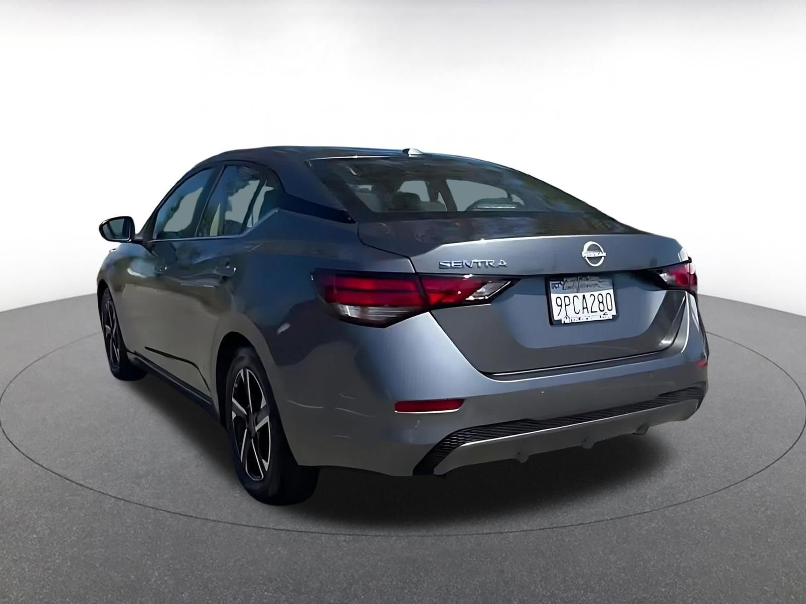 Used 2025 Nissan Sentra SV FWD image 11