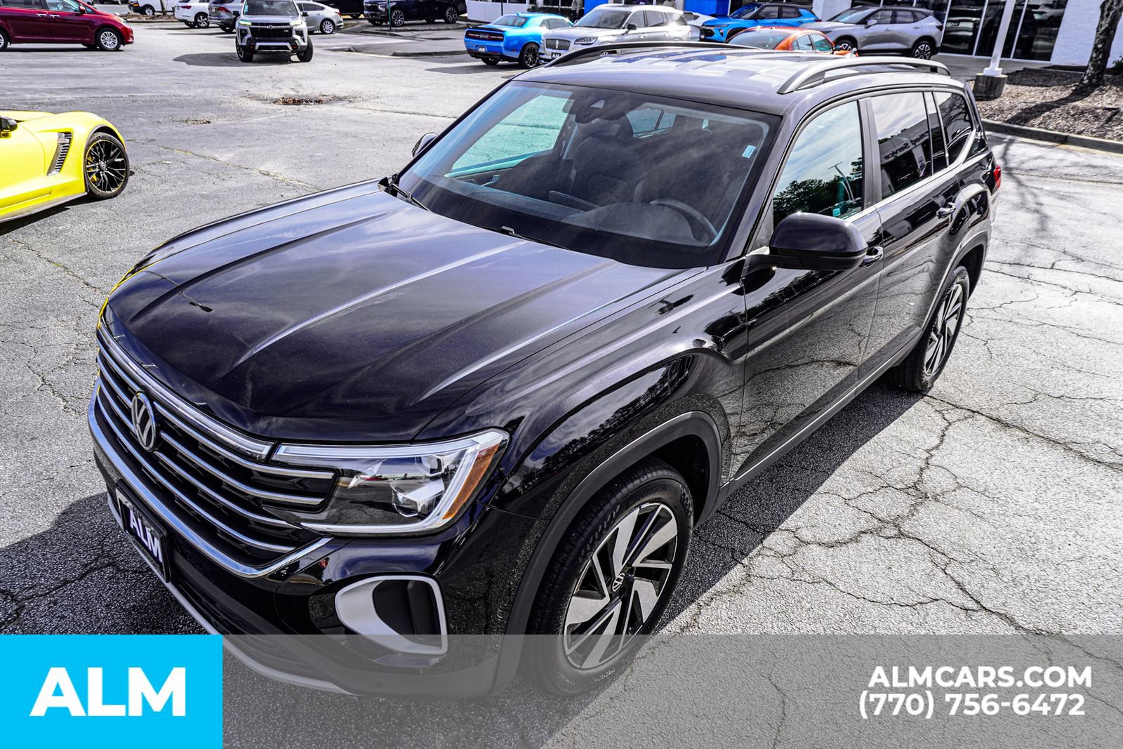 Used 2025 Volkswagen Atlas SE image 19