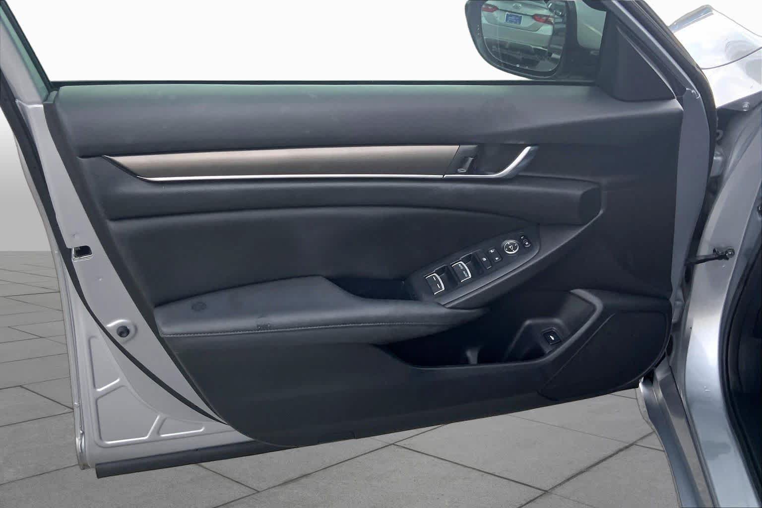 Used 2020 Honda Accord LX image 21