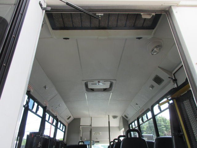 Used 2013 Ford E-450 and Econoline 450 Super Duty w/ Shuttle Bus Prep Pkg RWD image 10