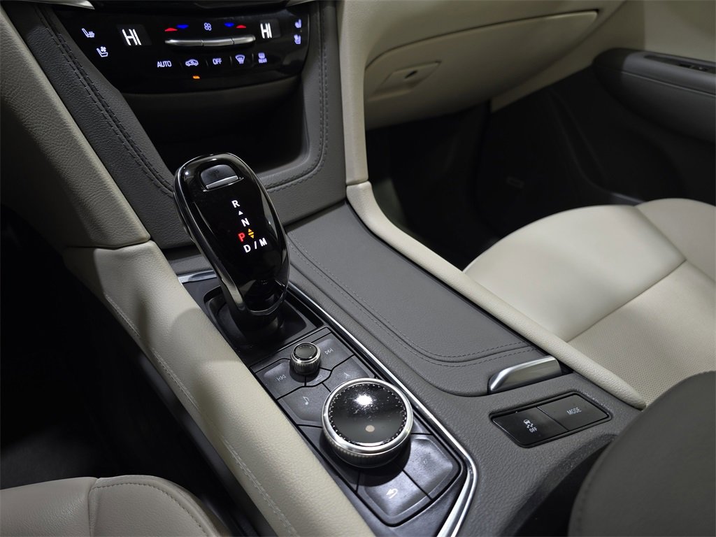 Used 2024 Cadillac XT6 Premium Luxury image 28