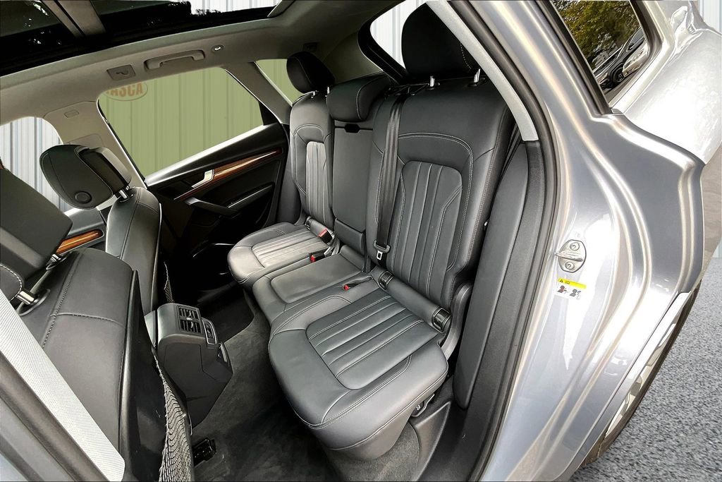 Used 2023 Audi Q5 2.0T Premium image 22