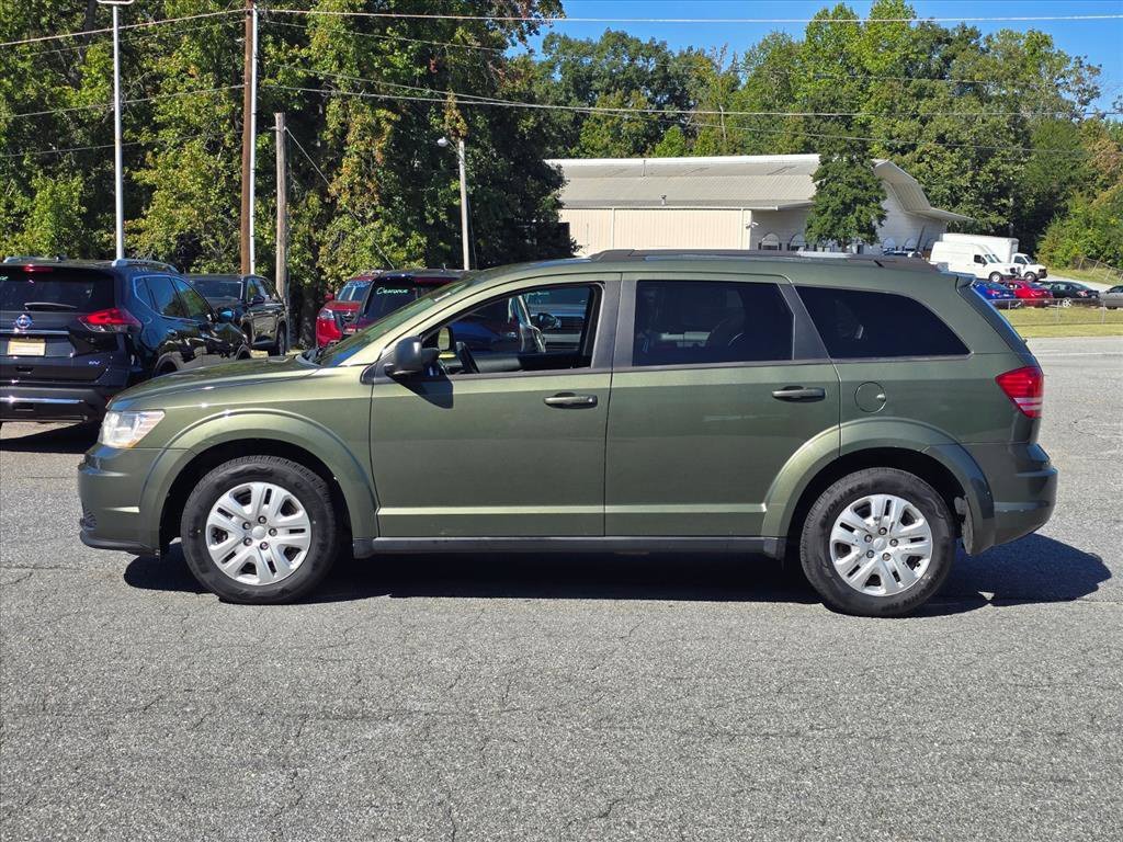 Used 2019 Dodge Journey SE FWD image 4