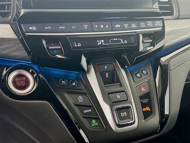 Certified 2026 Honda Odyssey Elite image 12