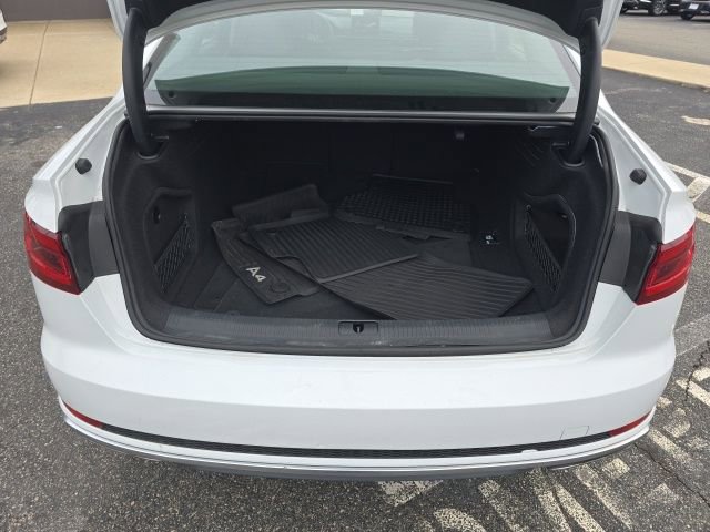 Used 2019 Audi A4 2.0T Premium image 11