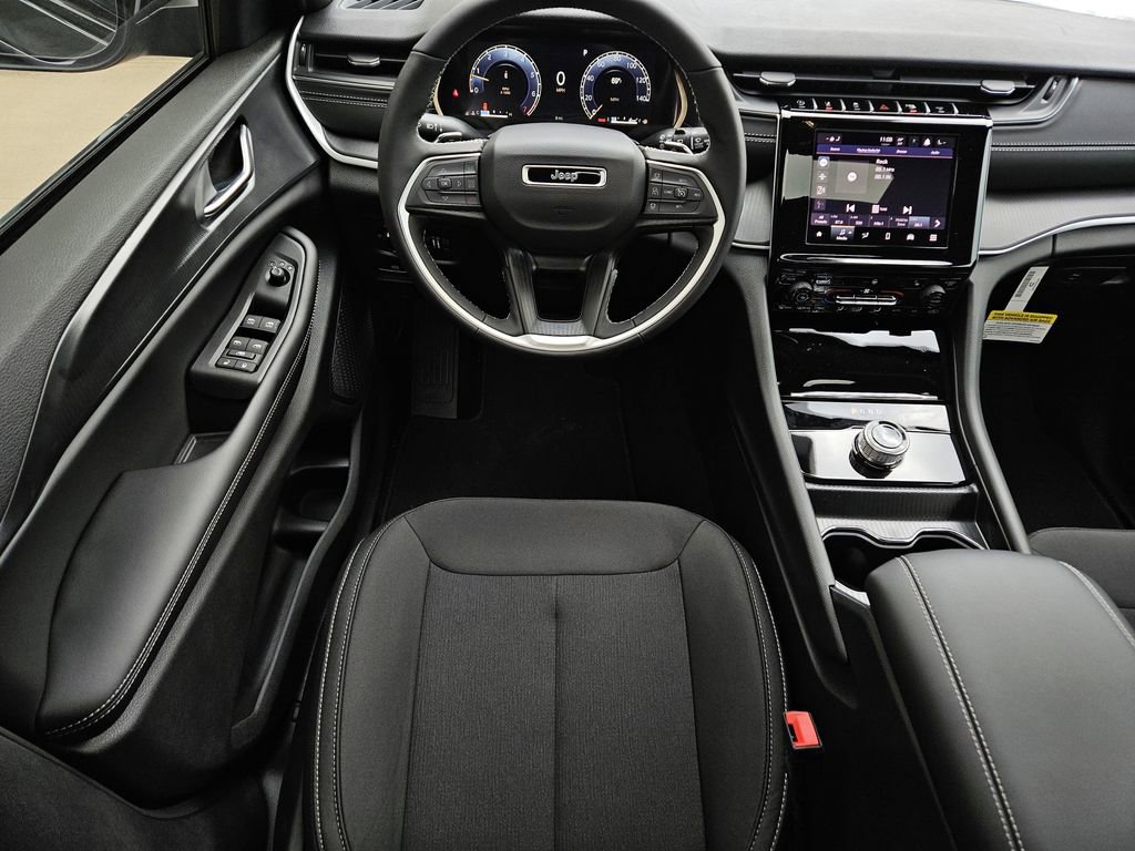 New 2026 Jeep Grand Cherokee Laredo X AWD/4WD image 12