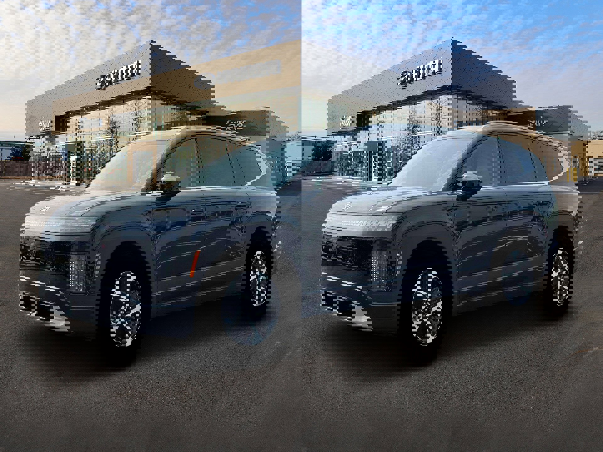 New 2026 Hyundai Ioniq 9 SE image 2