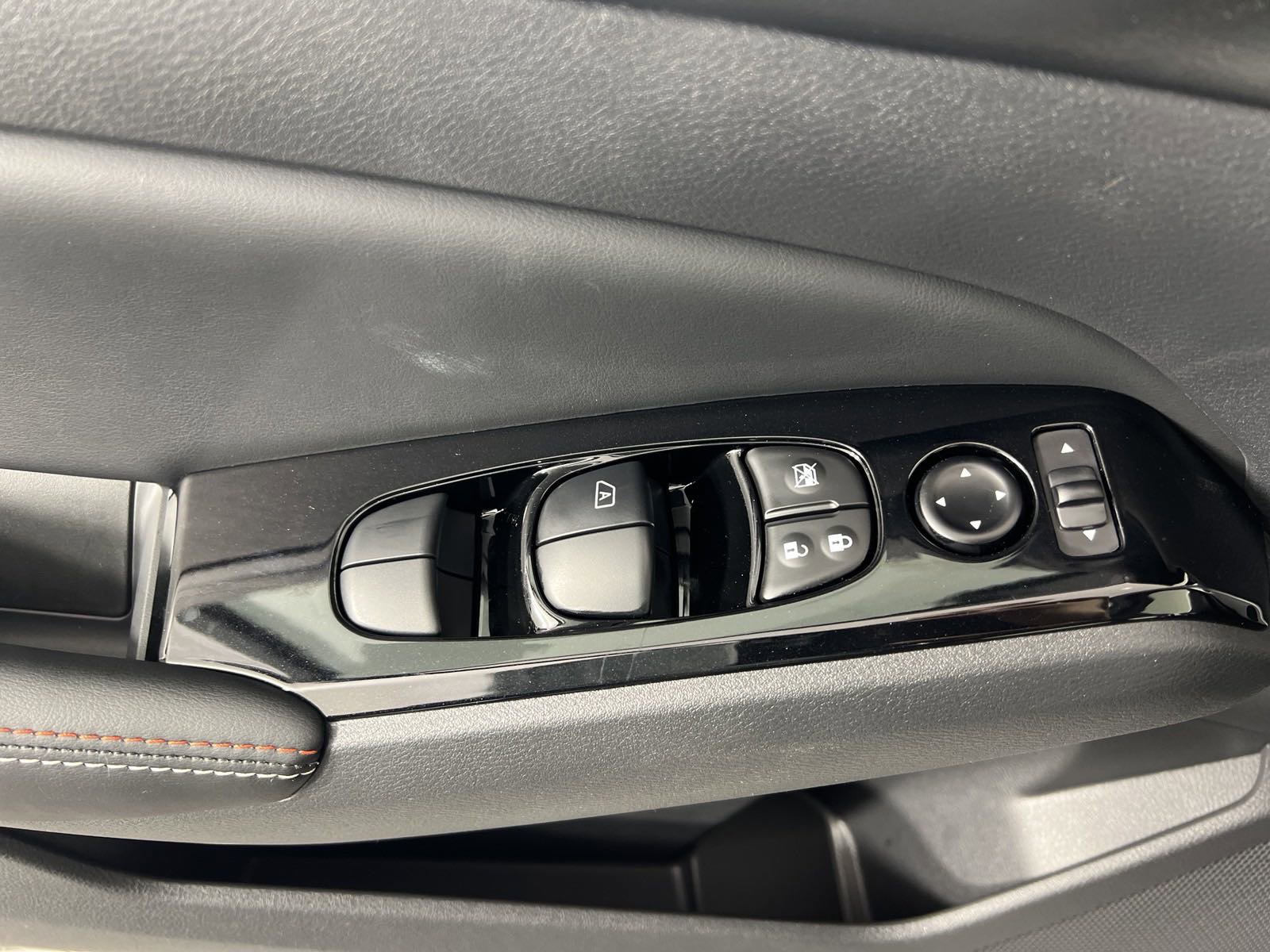 New 2025 Nissan Altima 2.5 SR w/ SR Premium Package image 9