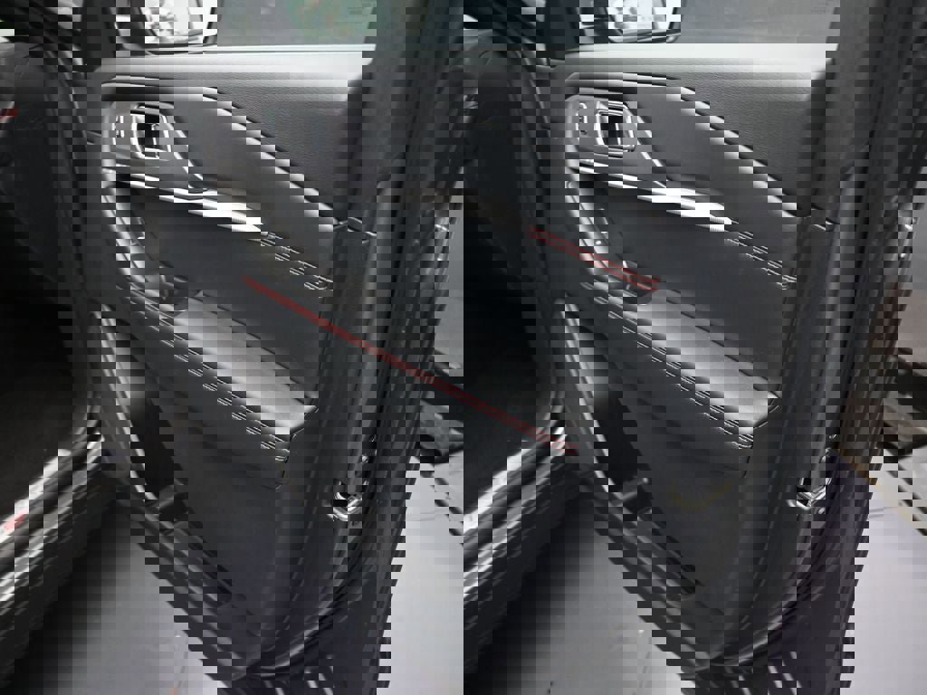 New 2025 Ford Explorer ST-Line w/ Premium Package image 39