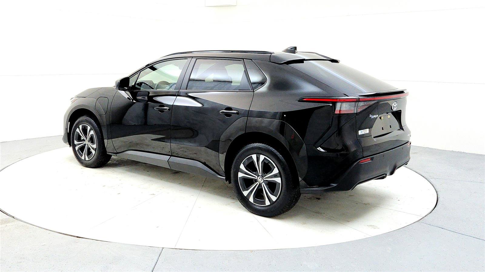 Certified 2023 Toyota bZ4X XLE image 4