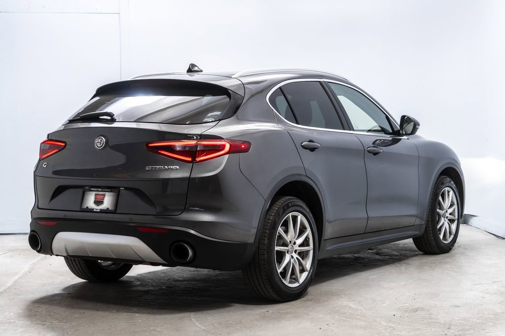 Used 2018 Alfa Romeo Stelvio Ti AWD/4WD image 7