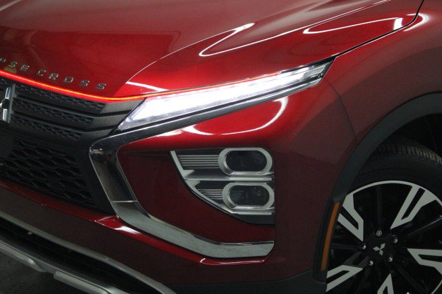Used 2024 Mitsubishi Eclipse Cross SE image 2