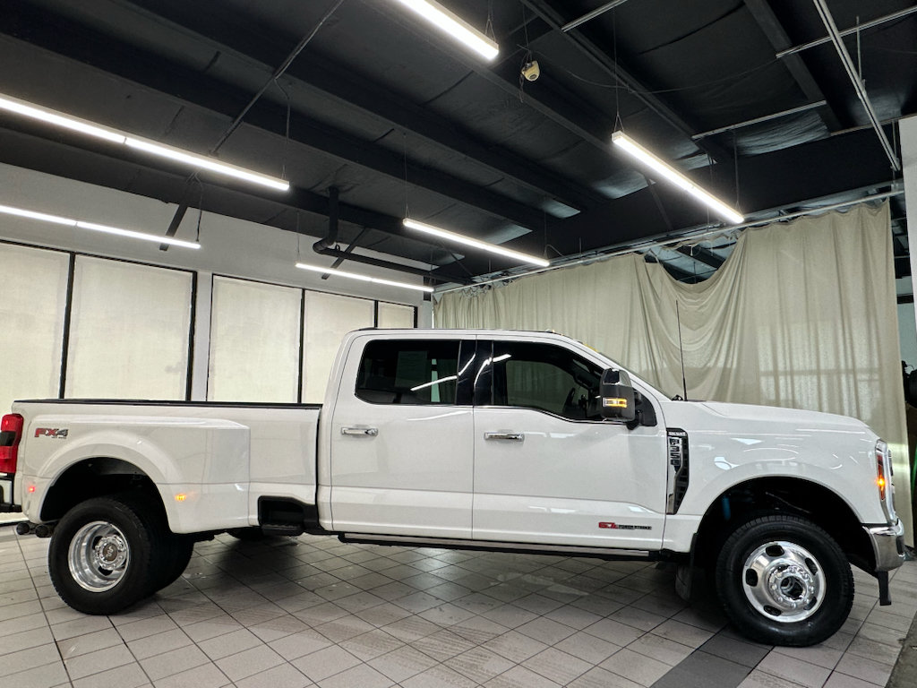 Used 2024 Ford F350 King Ranch w/ Chrome Package AWD/4WD image 3