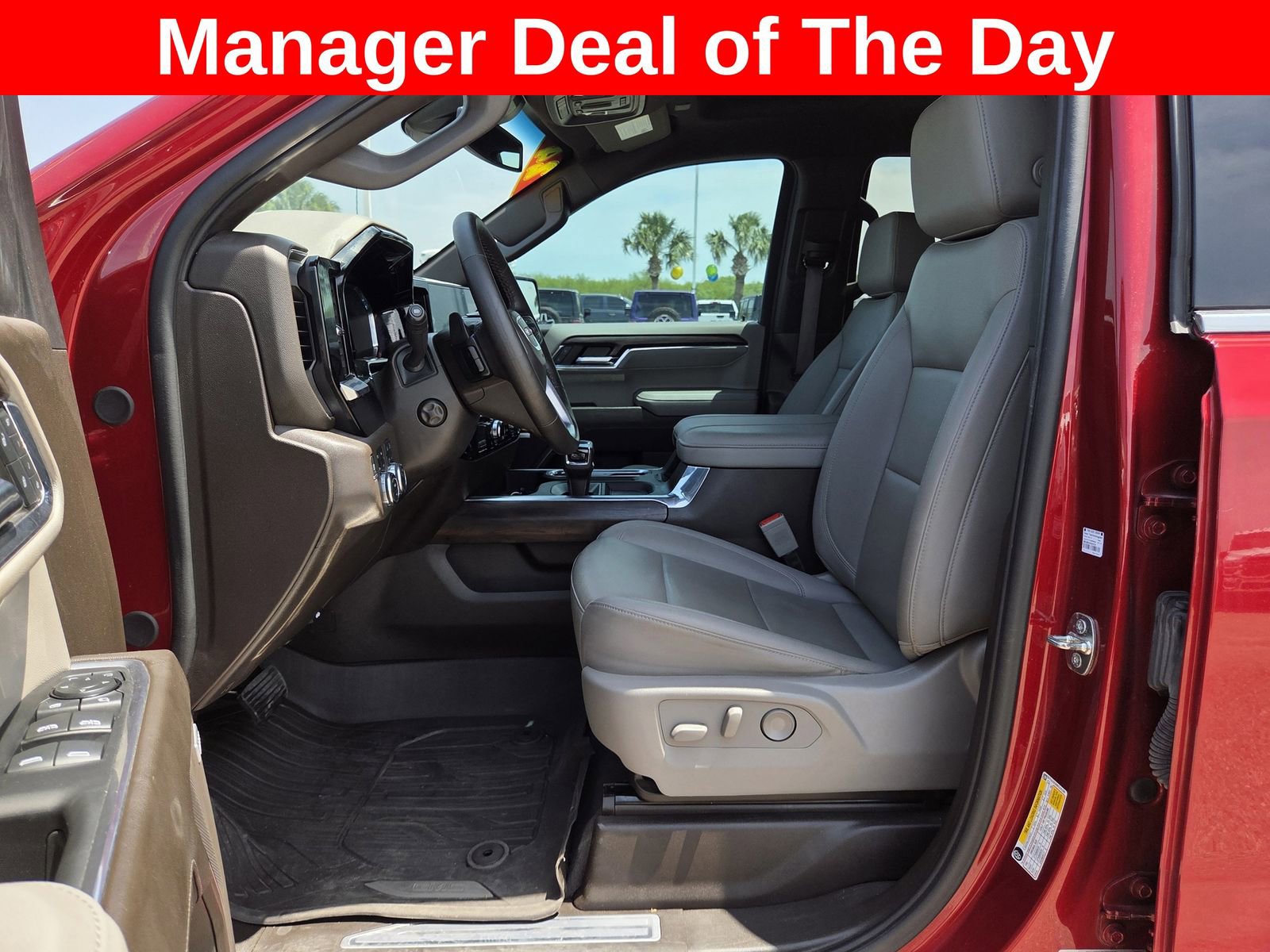 Used 2024 GMC Sierra 1500 SLT w/ SLT Premium Plus Package AWD/4WD image 14