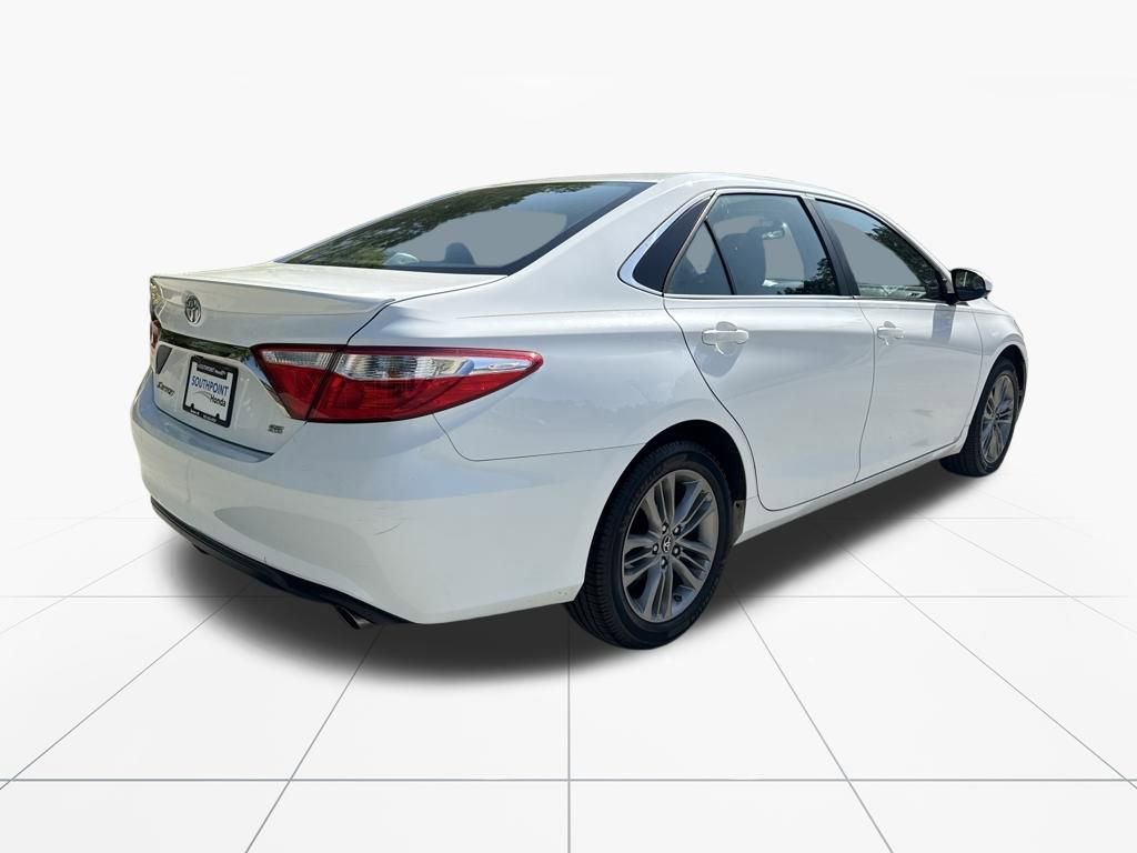 Used 2017 Toyota Camry SE image 9