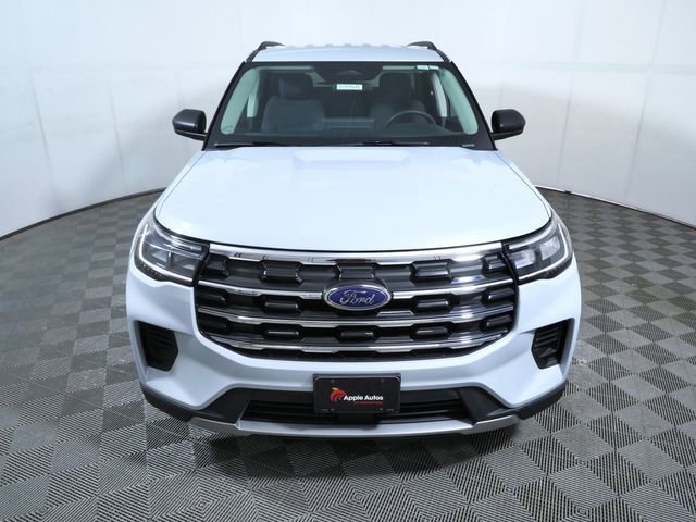Certified 2025 Ford Explorer Active image 3