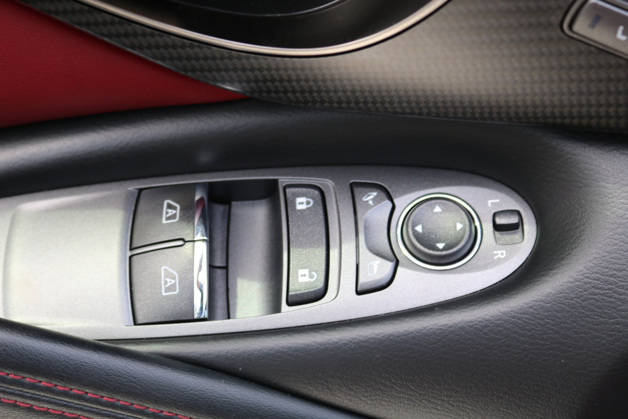 Used 2021 INFINITI Q60 Red Sport 400 w/ Proactive Package image 16