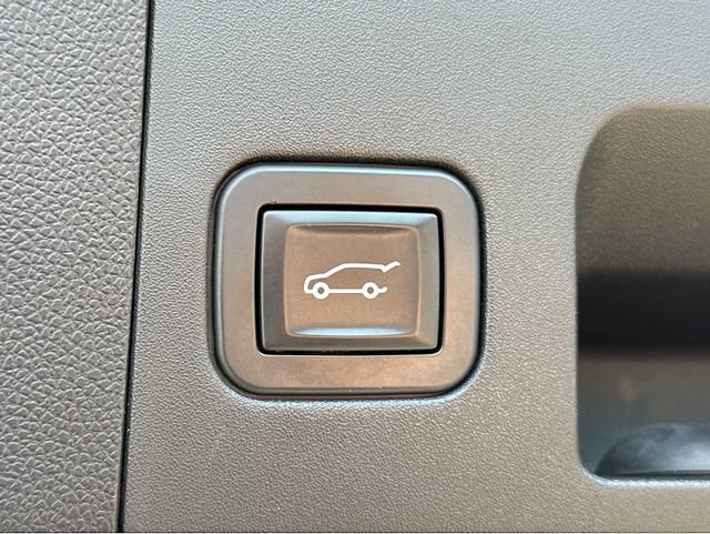 Used 2019 Cadillac XT4 Premium Luxury FWD image 32