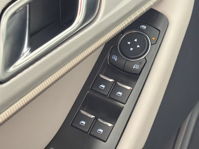 Used 2026 Ford Explorer Active w/ Active Comfort Package RWD image 18