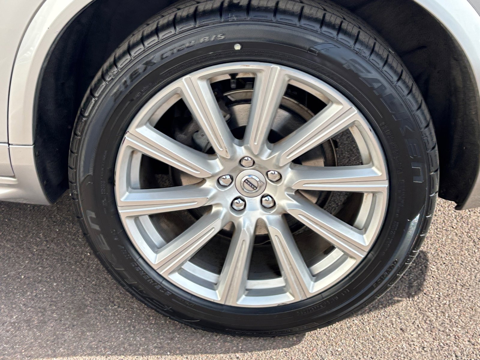 Used 2019 Volvo XC90 T6 Inscription w/ Luxury Package image 24