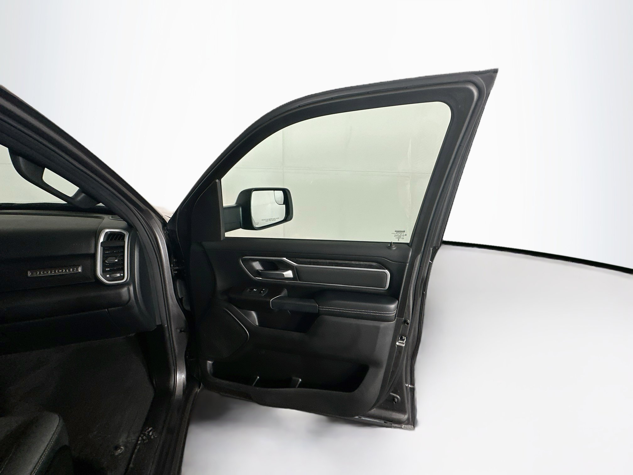 Used 2023 RAM 1500 Big Horn AWD/4WD image 30