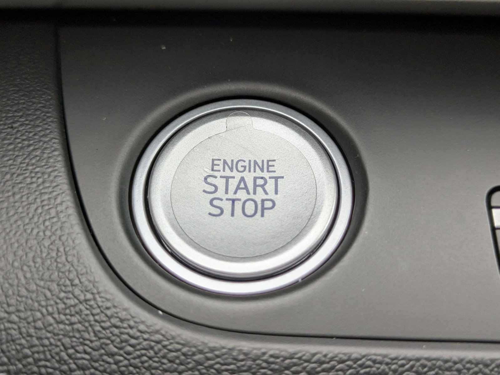 Certified 2025 Hyundai Elantra SEL FWD image 28
