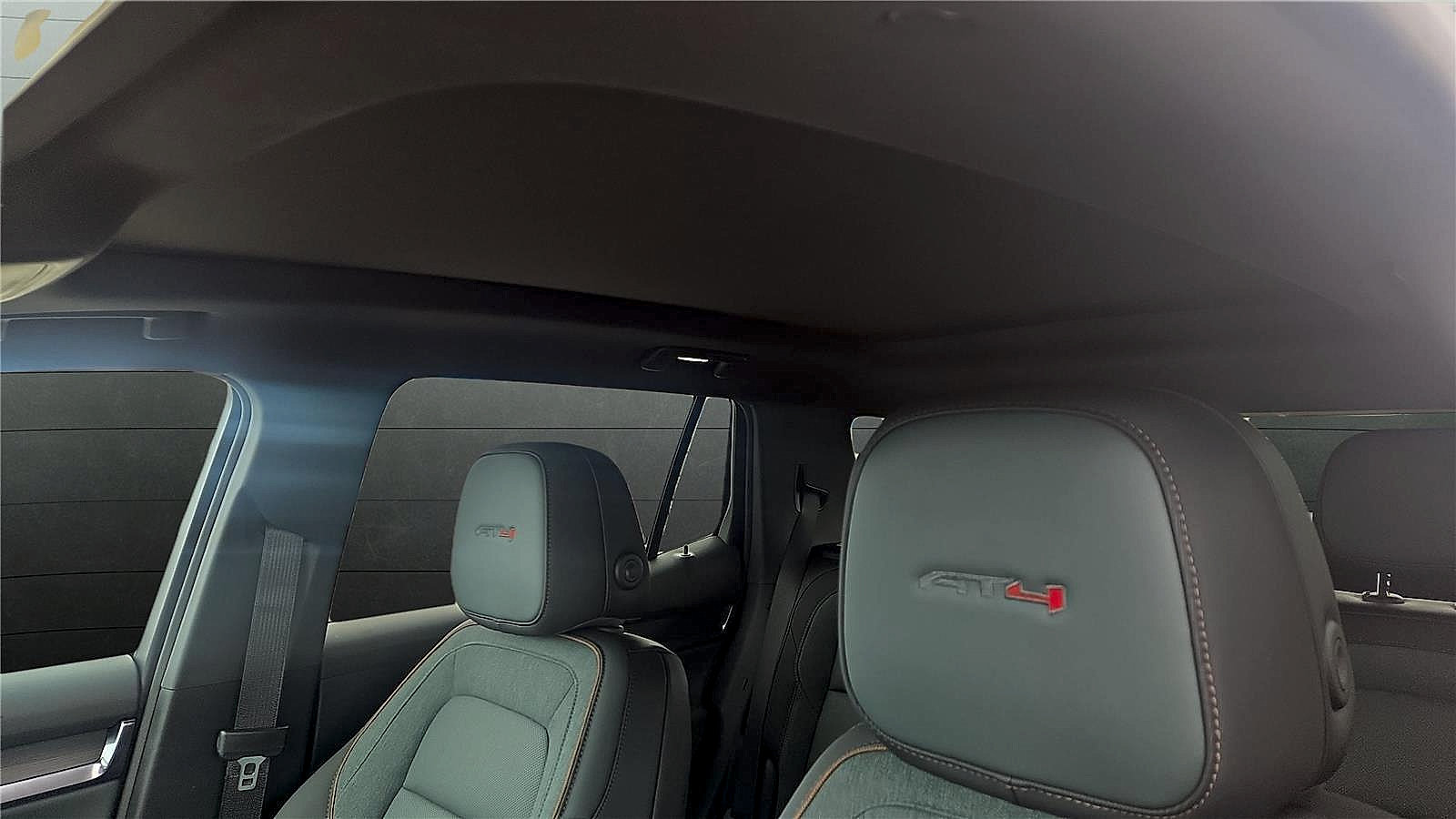 New 2026 GMC Terrain AT4 w/ LPO, Floor Liner Package AWD/4WD image 9