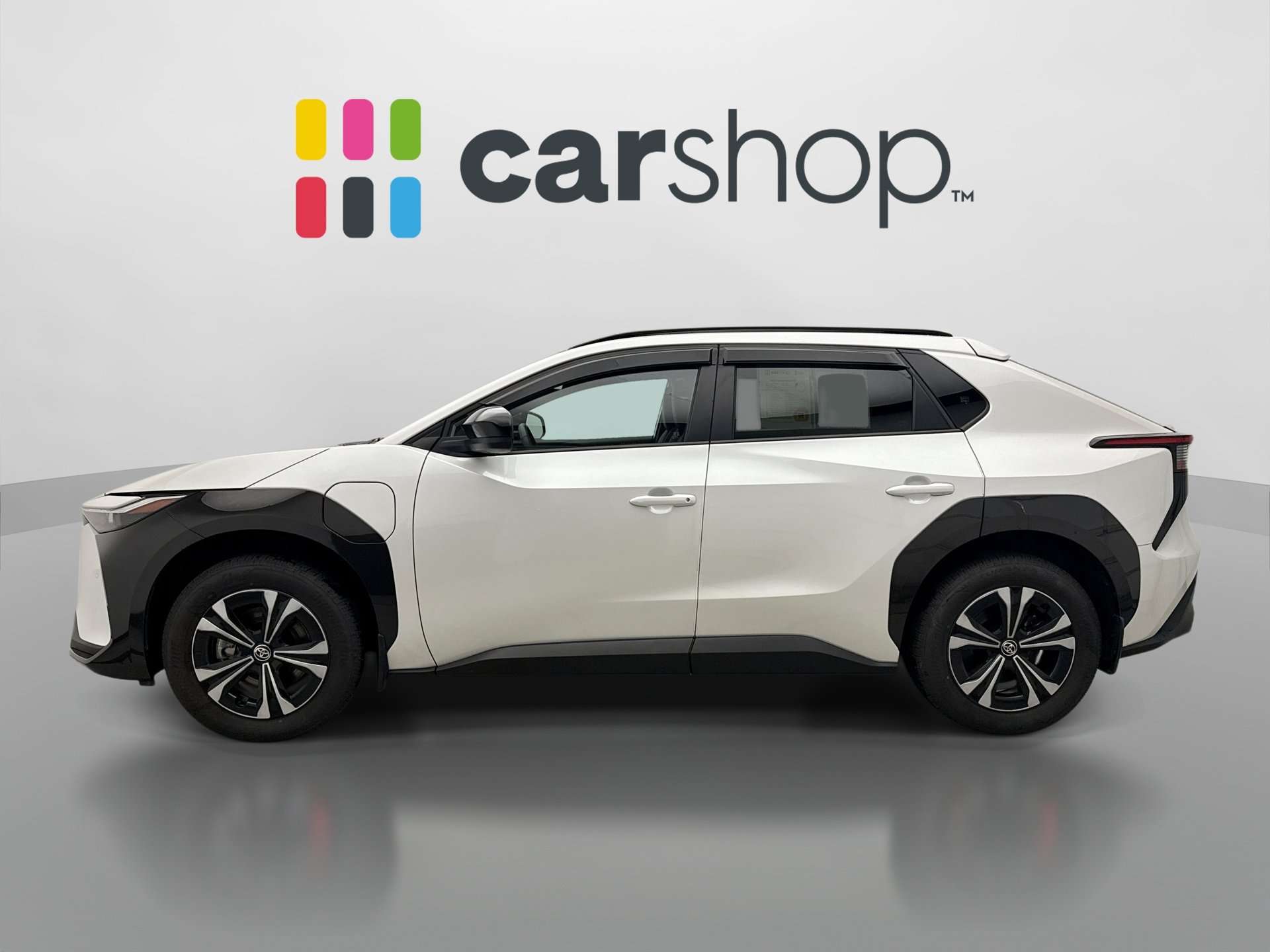 Used 2025 Toyota bZ4X AWD w/ Weather Package image 2