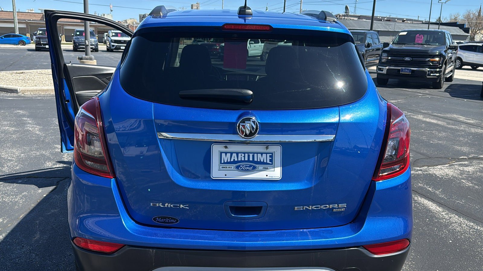 Used 2018 Buick Encore Essence AWD/4WD image 11