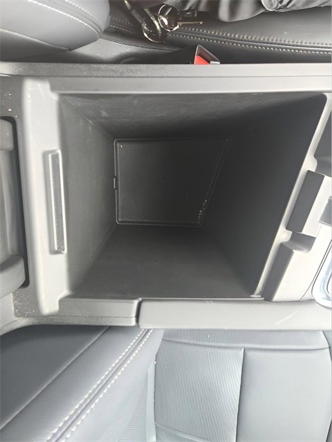 Used 2018 Buick Enclave Essence image 21