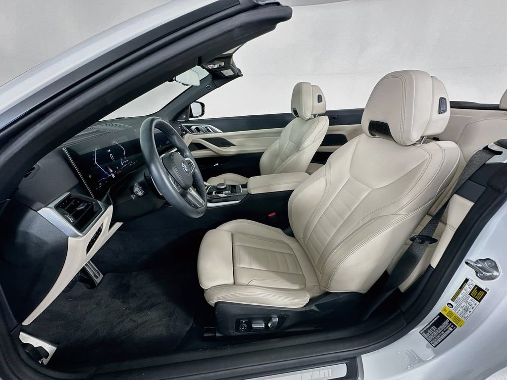 Used 2024 BMW M440i Convertible w/ Premium Package RWD image 21