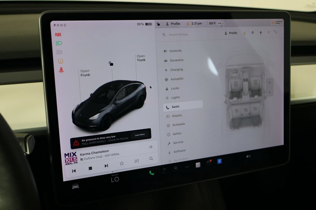 Used 2021 Tesla Model Y Long Range AWD/4WD image 32
