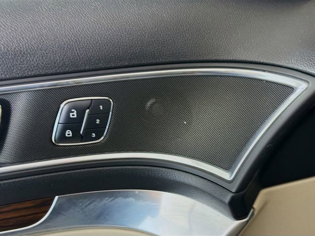 Used 2018 Ford Explorer Limited image 21