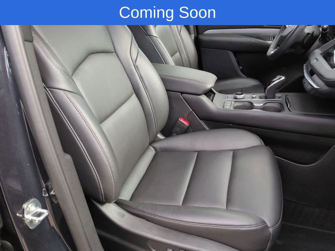 Used 2023 Cadillac XT4 Premium Luxury w/ Cold Weather Package AWD/4WD image 22