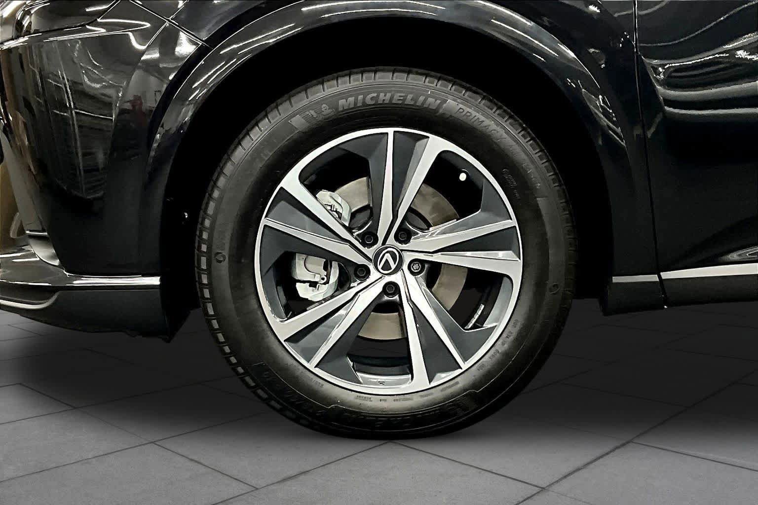 Used 2024 Lexus RX 350 FWD w/ Technology Package image 10
